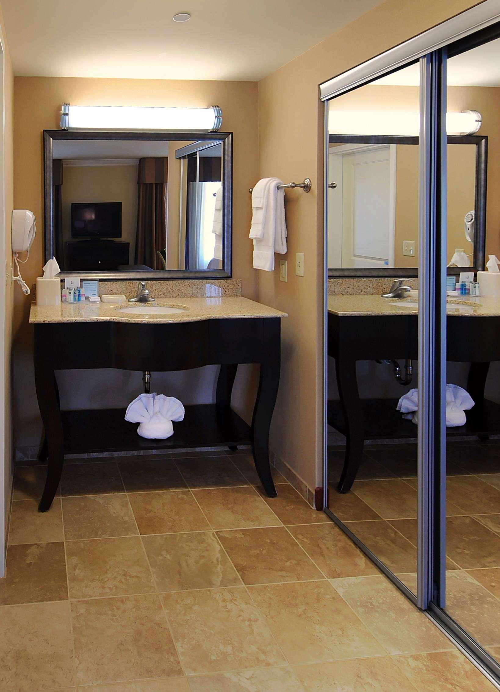 Hampton Inn & Suites Scottsboro Rum bild