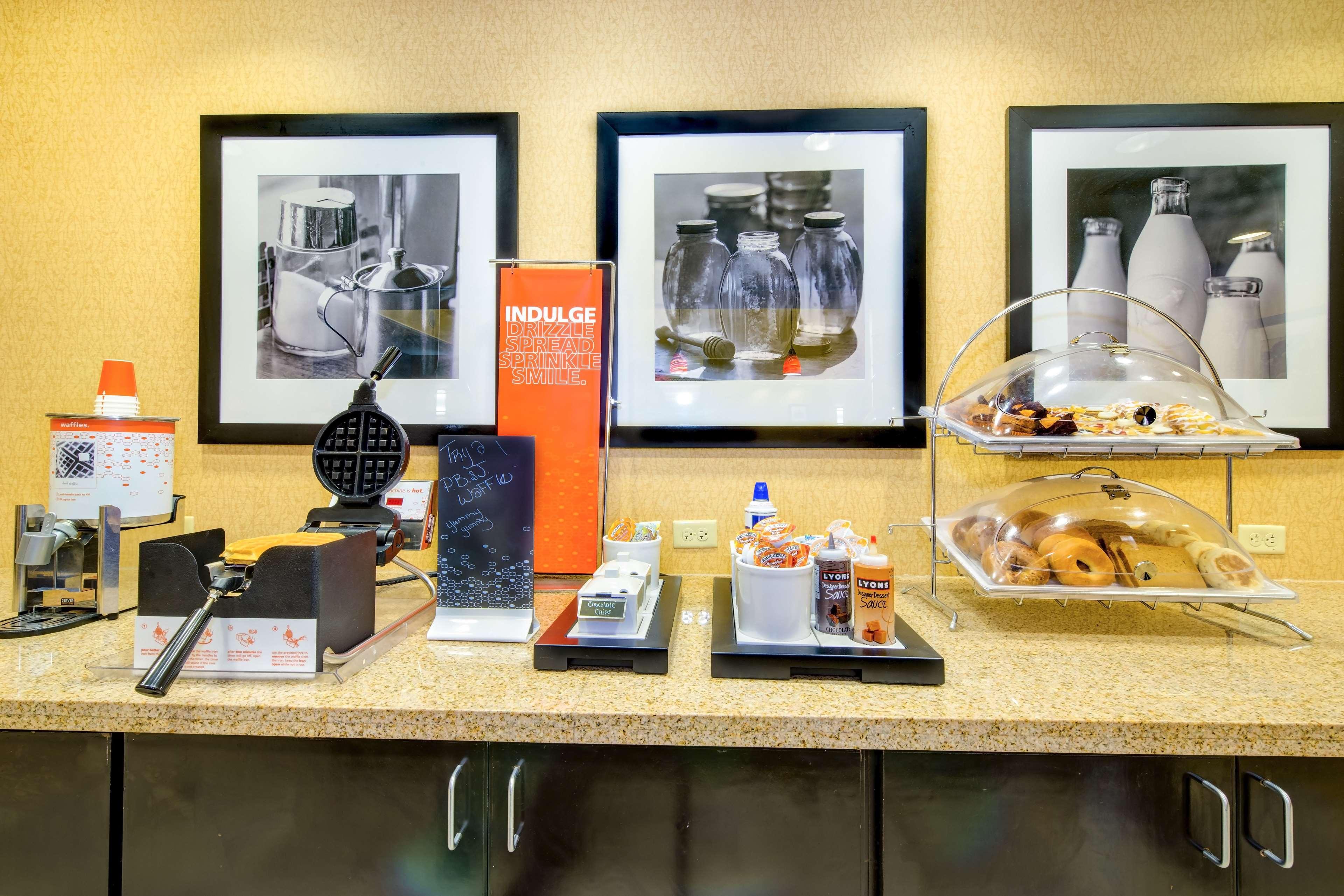 Hampton Inn & Suites Scottsboro Exteriör bild