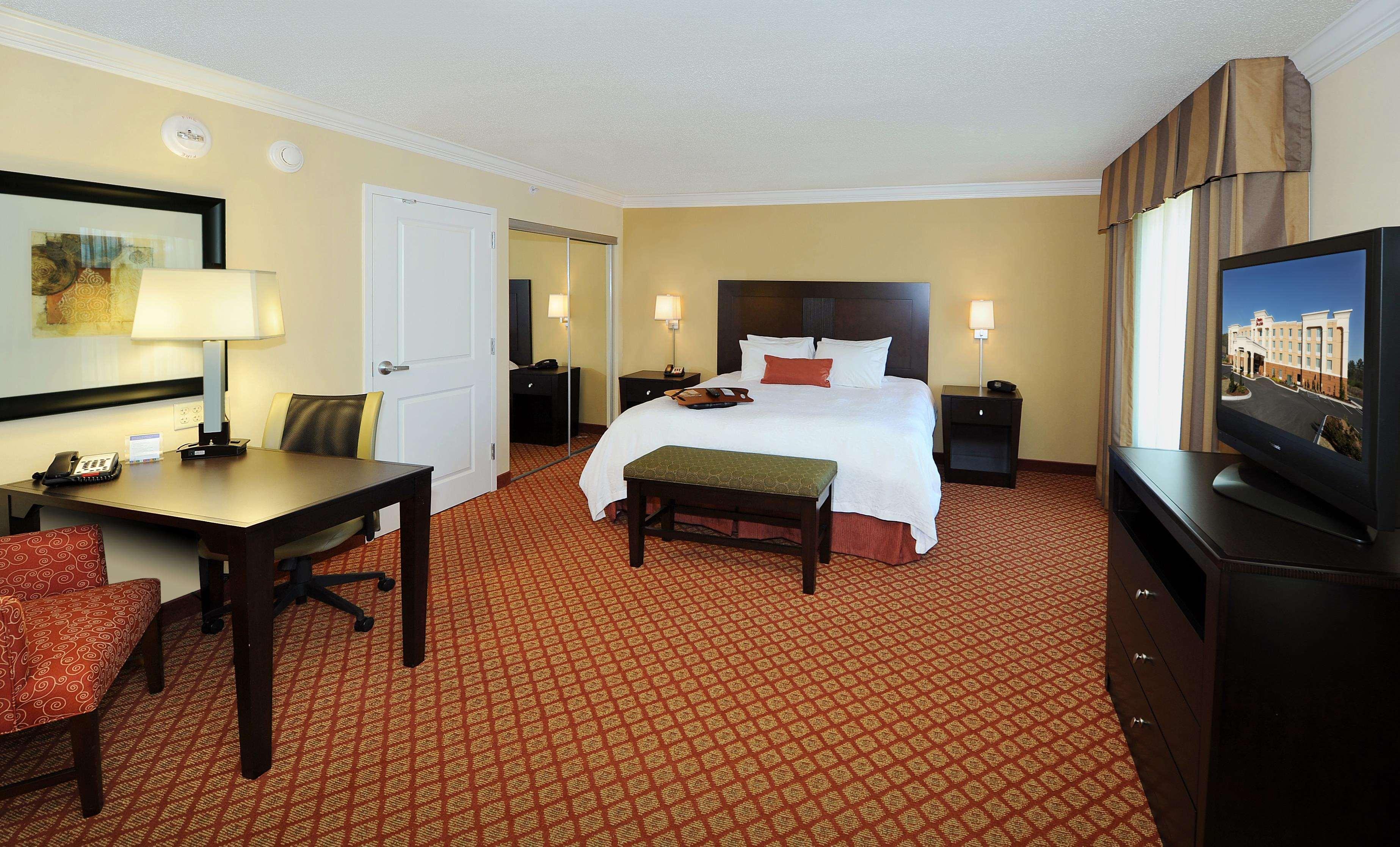 Hampton Inn & Suites Scottsboro Rum bild