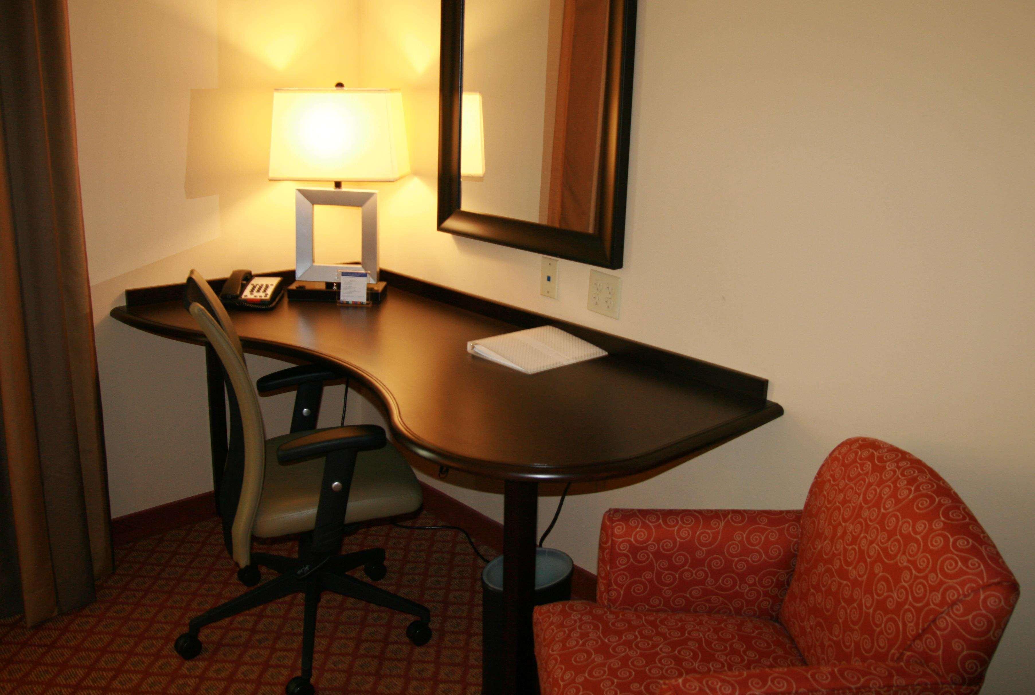 Hampton Inn & Suites Scottsboro Rum bild