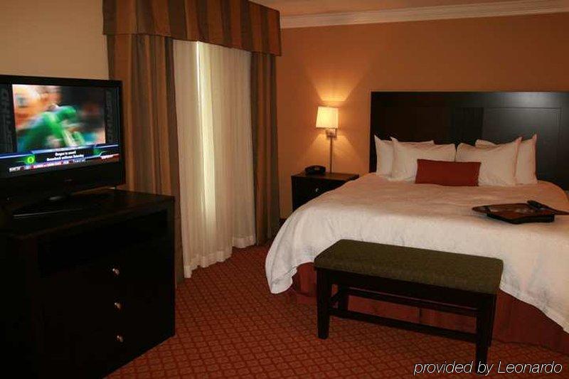 Hampton Inn & Suites Scottsboro Rum bild
